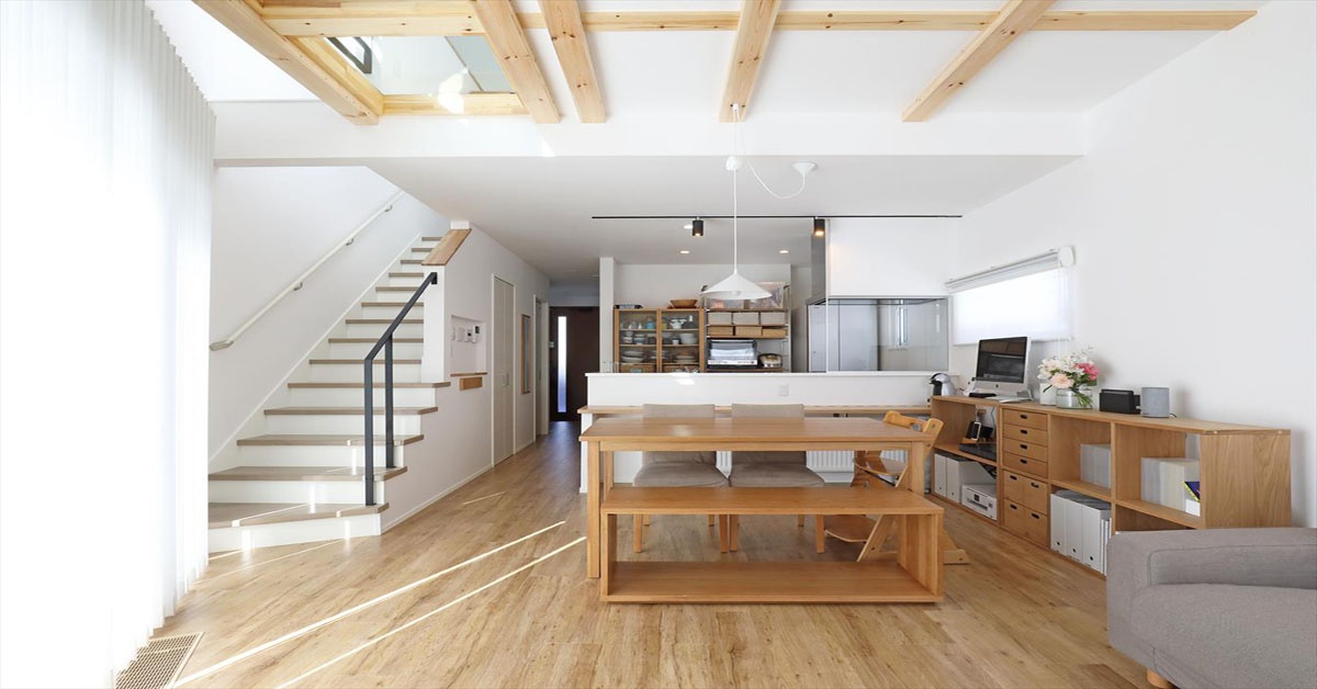 35坪狭小地に建つ 明るく開放的な2階建コンパクトハウス アシストホーム いえズーム Iezoom