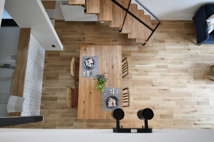 狭小間口に建つスタイリッシュな家「LIVPLUS SMART」(リヴプラス スマート)/リヴスタイル