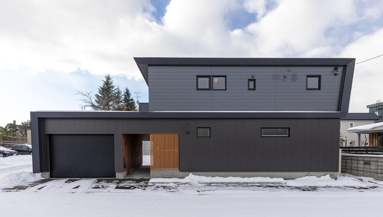 農家住宅の記憶をたどる「通り庭」がある家　札幌市I邸