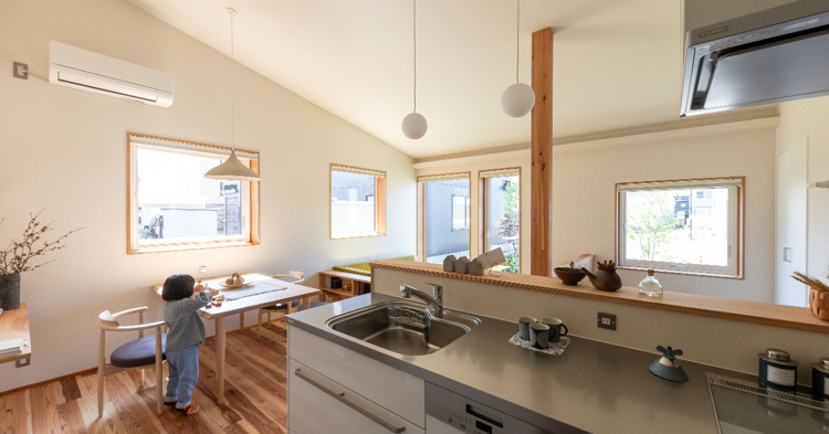 勾配天井が生み出す開放感･性能も重視した24坪平屋住宅　札幌市北区