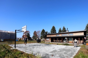 バスケットコートと繋がる平屋の暮らし　札幌近郊Y邸／丸三ホクシン建設