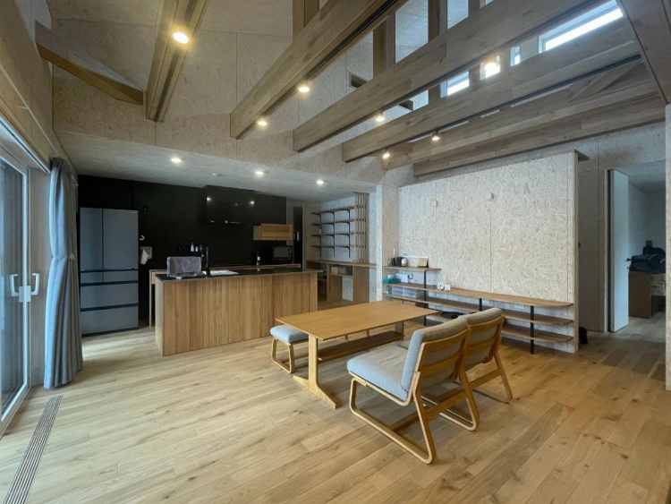 決め手は高断熱+パッシブ換気・動線と収納に優れた平屋の家 札幌市/奥野工務店