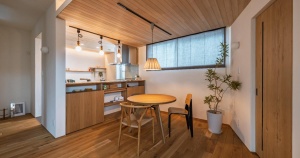 余白と温かみのあるジャパンディ空間を、設計力で叶えた30坪の家　恵庭市