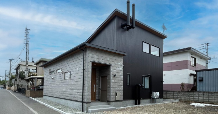 造作収納が豊富なパッシブ換気の平屋／奥野工務店