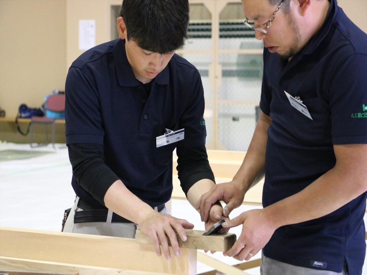 大工が技を磨き合う 第2回削ろう会in北海道 が岩見沢で開催
