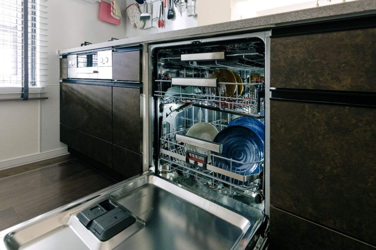 超可爱の 家電と住宅設備の取替ドットコムビルトイン 海外製食器洗い乾燥機 45cm AEG FEE73407ZM ドア面材型 フロントオープンタイプ 