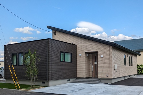 一条工務店・ニュータウンせせらぎ分譲展示場(完全予約制)