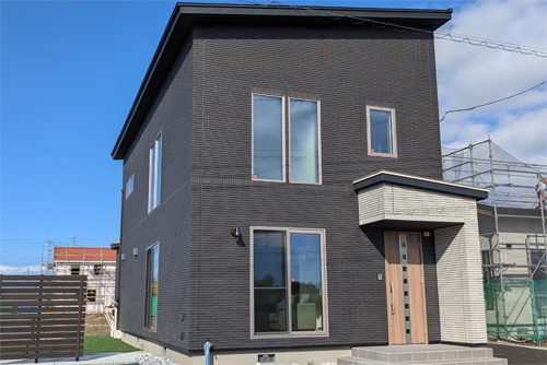 一条工務店・緑苑台ニュータウン西地区分譲展示場(完全予約制)