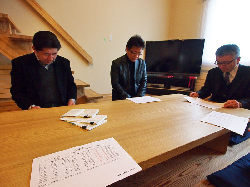 盛岡の地域工務店数社が「札幌の良い住宅」を視察しました